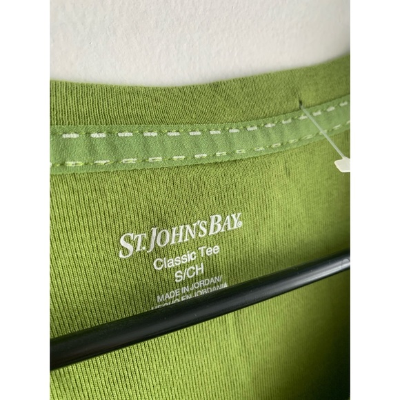 St. John’s Bay ✨Brand New✨ Green T-Shirt V-Neck Casual Classic Tee - Picture 2 of 5